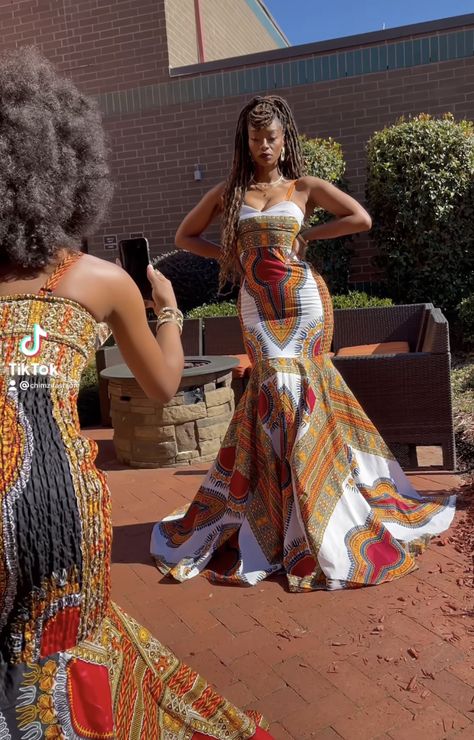 African Themed Prom Dress, Ghanaian Cultural Dresses, African Attire Prom Dresses, African Dress Aesthetic, Traditional Prom Dresses African, African Homecoming Dress, African Dresses For Prom, African Dress For Prom, African Inspired Prom Dress