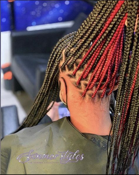 Peekaboo Braids Burgundy, Dark Red Peekaboo Braids, Box Braid Colors Ideas Black Women, Breads Hair Hairstyles, Black Red Braids, Knotless Braids With Peekaboo Color, Knotless Peekaboo, Peekaboo Box Braids, Peekaboo Knotless Braids