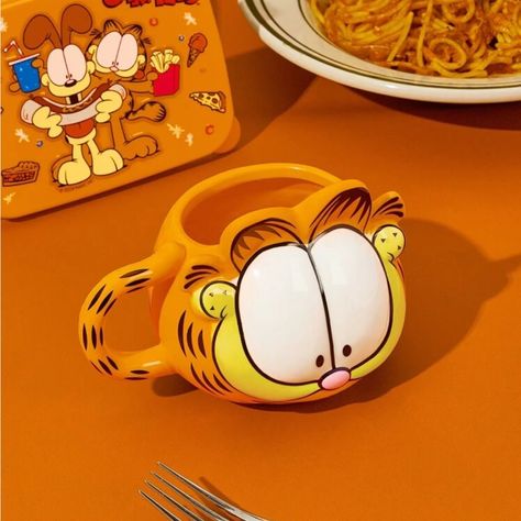 Super Cute And Stylish Ships In 5-10 Business Days Garfield Mug, Cartoon Ceramics, Garfield Merch, Garfield Items, Garfield Things, Garfield Stuff, Rose Kitchen, Garfield Plush, Best Cartoon Shows