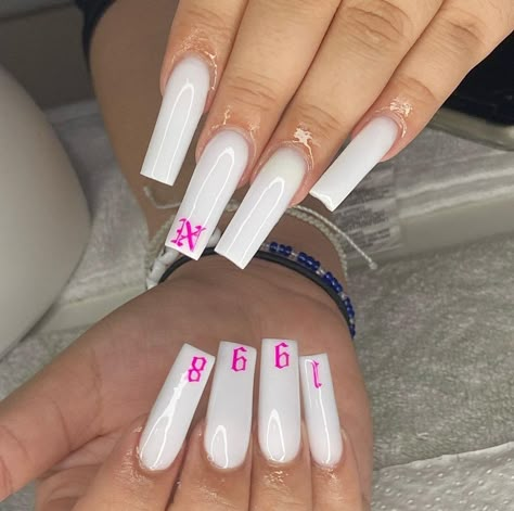 Nail Designs With Numbers, Trap Nails Designs, Birth Year Nails, Nails With A Letter On Them, Nails With Boyfriends Name, Nails With Numbers, Nails With Boyfriends Initials, Boyfriend Initial Nails, Nails With Letters