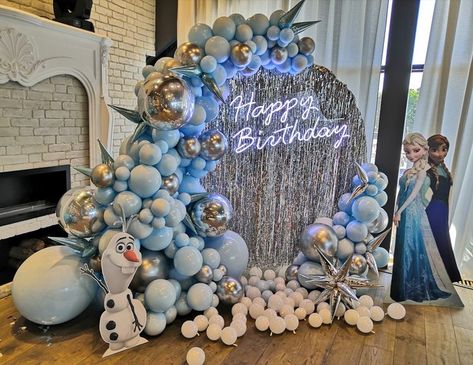 Frozen Theme Balloon Decoration, Elsa Birthday Backdrop, Elsa Balloon Arch, Frozen 2 Birthday Party Decorations, Frozen Backdrop Ideas, Elsa Birthday Party Decorations, Frozen Birthday Backdrop, Elsa Backdrop, Frozen Balloon Arch