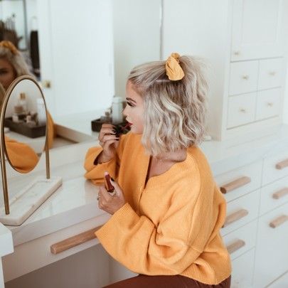 Cara Loren Hair, Cara Loren Style, Fall Beauty Trends, Cara Loren, Short Hairdos, Fall Beauty, Hair Brands, Work Hairstyles, Short Blonde Hair