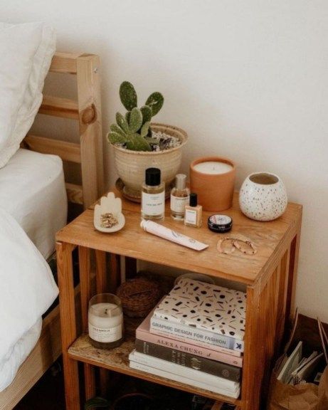 Minimal Bedside Table, Bedside Table Decor Ideas, Minimalist Bedside Table, Minimalist Apartment Decor, Vintage Bedroom Furniture, Modern Apartment Decor, Modern Apartment Design, Wooden Bedside Table, Minimalist Apartment