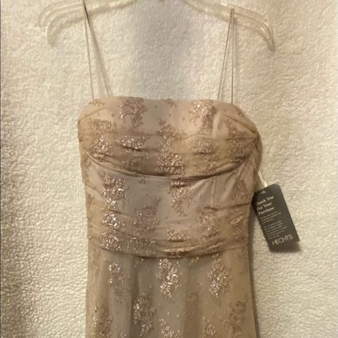 Beautiful Champagne Colored Formal Dress. Bought For My Daughters Wedding Years Ago, Found One I Liked Better. New With Tags. Shimmering Lace With 3 Light Weight Layers. Knee Length Champagne Dresses Wedding Guest, 90’s Prom Dresses, Shifting Closet, Daughters Wedding, Vintage Long Dress, Vintage Formal Dresses, Colorful Dresses Formal, Jessica Howard Dress, Wedding Dress Champagne