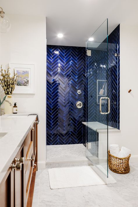 Blue and white bathroom ideas: 14 ways to use this classic pairing | Blue And White Bathroom Ideas, Blue White Bathrooms, Blue And White Bathroom, Dark Blue Bathrooms, White Bathroom Ideas, Four Brothers, Blue Bathroom Tile, Bathroom Paneling, Bathroom Design Decor