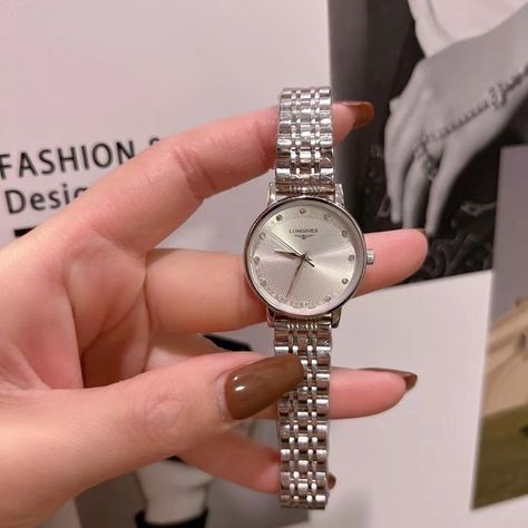 Best Watches Women Silver, Silver Wrist Watch Women, Luxury Silver Watch Accessories For Business, Silver Luxury Watch Accessories For Business, Womens Watches Luxury Silver, Silver Watch For Ladies, Ladies Silver Watch, Silver Watches Women Classy, Luxury Silver Women's Watch