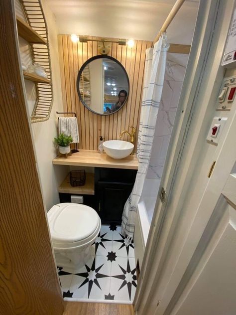 Renovated Rv Bathroom, Modern Rv Bathroom, Toy Trailer Remodel, Modern Camper Remodel, Tiny Camper Bathroom, Rv Fireplace Ideas, Cute Rv Interior, Rv Remodel Bathroom, Small Motorhome Remodel