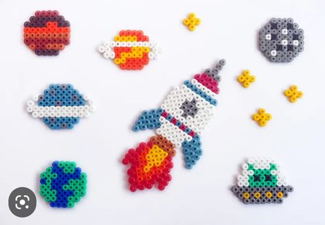 Perler Bead Crafts, Perler Beads Ideas, Moon Crafts, Easy Perler Beads Ideas, Fuse Bead Patterns, Hama Beads Design, Perler Bead Templates, Beads Ideas, Beaded Bookmarks