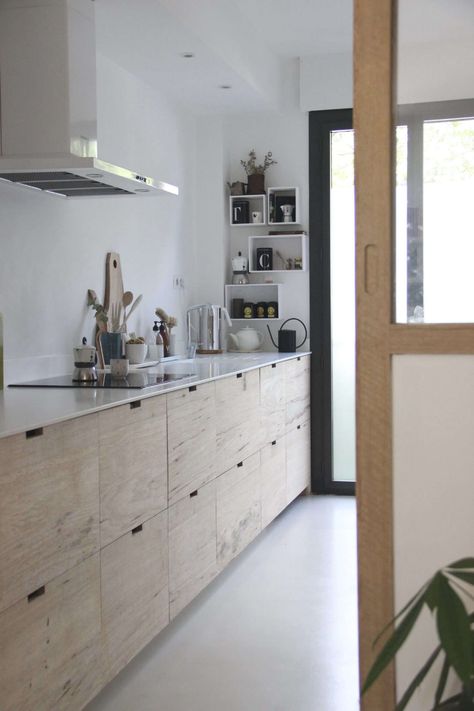 In Praise of Ikea: 20 Ikea Kitchens from the Remodelista Archives - Remodelista Dapur Skandinavia, Dapur Ikea, Armoire Ikea, Model Dapur, Scandinavian Kitchen Design, Interior Dapur, Galley Kitchen Remodel, Minimal Kitchen, Cottage Shabby Chic