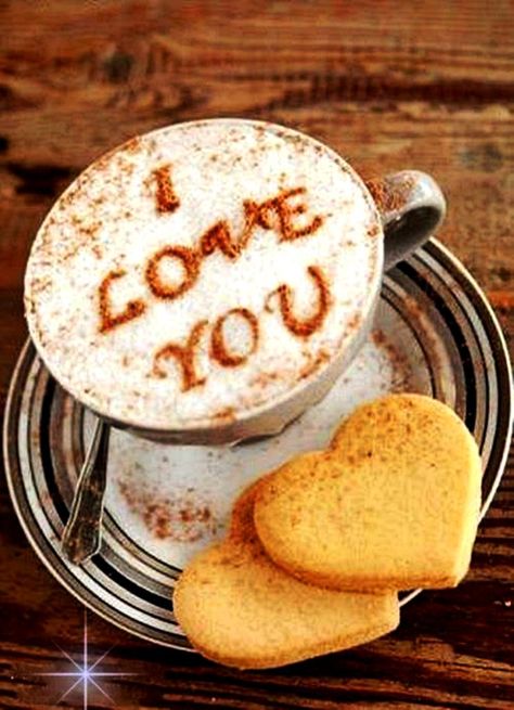 .·:*¨¨*:·.Coffee ♥ Art.·:*¨¨*:·.  I love you Arte Del Cappuccino, Coffee Latte Art, Cappuccino Machine, Natural Coffee, Chocolate Caliente, Italian Coffee, Irish Coffee, Coffee Latte, Chocolate Coffee