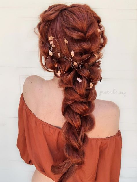 50 Dainty Auburn Hair Ideas to Inspire Your Next Color Appointment - Hair Adviser Auburn Hair Ideas, Deep Auburn Hair, Light Auburn Hair Color, Brown Auburn Hair, Auburn Red Hair, Light Auburn Hair, Dark Auburn Hair, Hair Adviser, Red Brown Hair