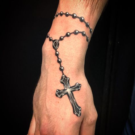 Rosary tattoo 📿 #tattooartist #tattoo #rosary #rosarytattoo #rosarytattoos #tattooideas #tattoodesign #freehand #art #artistsoninstagram… | Instagram Rosary Design Tattoo, Rosary Hand Tattoo Men, Prayers Tattoo Ideas, Brojanica Tattoo, Name Designs Ideas, Rosary On Hand Tattoo, Rosaries Tattoo, Cross On Arm Tattoo, Rosery Tattoos Men