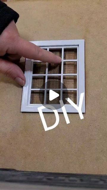 Harv & Evy Mini on Instagram: "DIY window. This is the window for my next project. But what if you want the window color to be different than the wall color, or if you want to change the wall color later. Painting or masking windows is tiring. That's why I tried to find an easy system for this problem. you just have to put it together. and there is also space for the outside wall. hope you like it 😁 #miniatureart #miniatureworld #Miniaturedollhouse #miniaturen #miniature #miniatures #miniaturist #tinythings #12thscale #dollhouse #minithings #dollhouseminiatures #dailymini #dollhousefurniture #tiny #handmade #minis" Dolls House Windows Diy, Doll House Windows Diy, Dollhouse Windows Diy, Diy Dollhouse Roof, Easy Miniature Crafts, Miniature Houses Diy How To Make, Fake Window Diy, Doll House Windows, Miniature Houses Diy