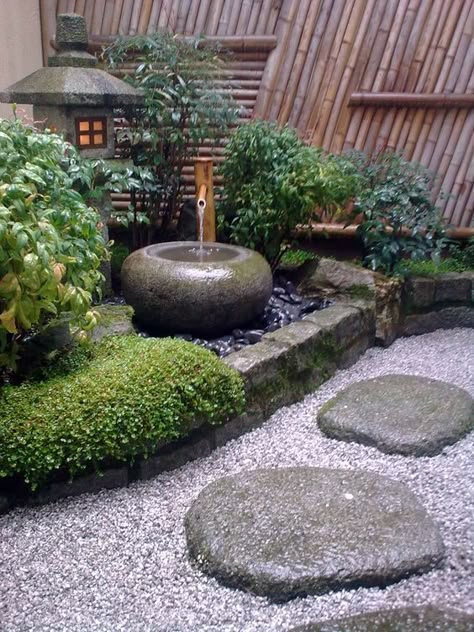 Small Japanese Garden Ideas, Japanese Courtyard Garden, Japanese Garden Backyard, Japanese Rock Garden, Garden Uk, Small Japanese Garden, Japanese Garden Landscape, Zen Garden Design, Japanese Zen Garden