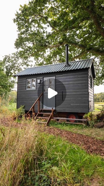 Modern Rustic Tiny House, Tiny Homes Design Ideas, Camping House Design, Tiny House With Washer And Dryer, Backyard Tiny House Ideas, Incredibox Tiny House, Sheds Into Homes, Small Tiny House Plans, Turning Sheds Into Tiny Houses