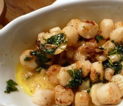 Bay Scallops Recipe, Air Fried Vegetable Recipes, Bay Scallop Recipes, Scallop Recipes Healthy, Scallop Appetizer, Bay Scallops, Fish Monger, Scallops Recipe, Coquille St Jacques