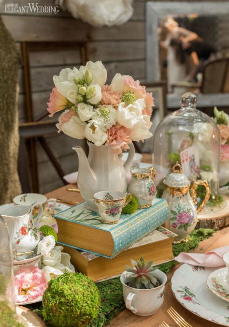 Alice In Wonderland Tea Party Tablescape, Alice In Wonderland Mad Hatter Tea Party, Alice In Wonderland Brunch, Alice In Wonderland Picnic, Moss Centerpiece Wedding, Book Wedding Centerpieces, Tea Party Tablescape, Wonderland Wedding Theme, Vintage Tea Parties