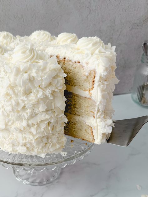 Coconut Layer Cake - Coconut Cake Wedding, Fluffy Coconut Cake, Coconut Cloud Cake, Coconut Cake Decoration Ideas, Coconut Wedding Cake, Vanilla Coconut Cake, Tender Coconut Cake, Best Coconut Cake Recipe Ever, Birthday Cake Coconut