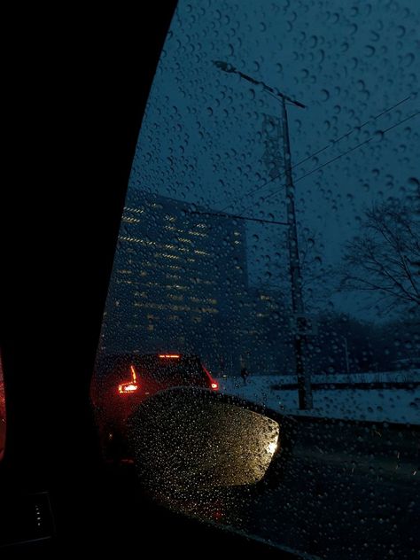 Rain winter storm snowstorm rainstorm car window Rain Pfp Aesthetic, Rain Widget, Rain Pfp, Night Rain Aesthetic, Pfp Spotify, Rainy Day Pictures, Midnights Aesthetic, Rainy Mood, Spotify Aesthetic