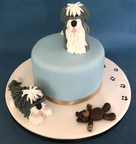 Old English Sheep Dog, English Sheep Dog, Sheep Dogs, Baking Stuff, Sheep Dog, Angel Devil, Cake Stuff, Dog Cake, English Sheepdog