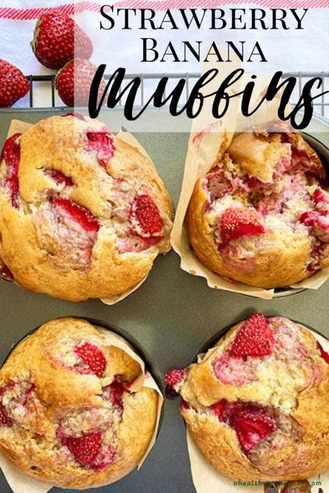 Strawberry Banana Shortcake, Strawberry Sour Cream Muffins, Strawberry Banana Recipes, Strawberry Banana Muffins, Strawberry Muffin Recipes, Breakfast Favorites, Joy Cookies, Fresh Strawberry Recipes, Banana Dessert Recipes