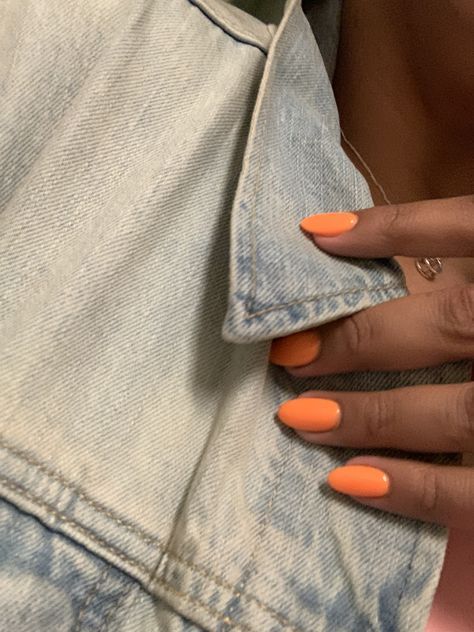 // o r a n g e s Summer Nails 2023 One Color, Solid One Color Nails, Summery Orange Nails, Summer Nails Trendy Orange, Orange Nails For Spring, Beach Neutral Nails, Orange Solid Nails, One Colour Summer Nails, Hawaii Nails Orange