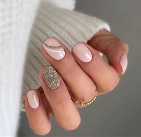 Fresh Manicure, Milky Nails, Gold Nail Designs, October Nails, Christmas Gel Nails, Summery Nails, Cute Summer Nails, Glitter Girl, Nail Forms