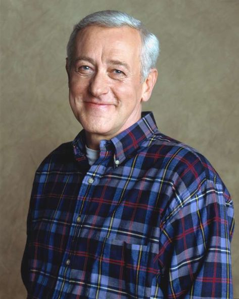 Frasier Show, John Mahoney, Classic Films Posters, Character Actor, Comedy Tv, Famous Men, Scrambled Eggs, Special People, Film Industry