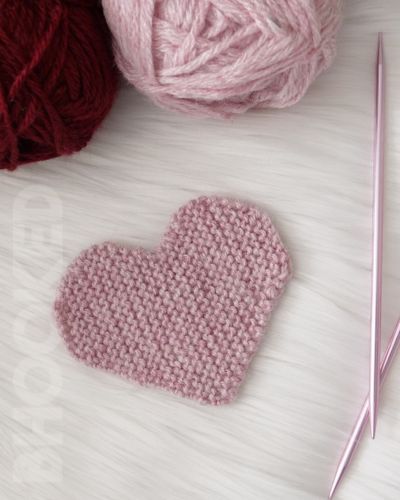 Knit Heart Pattern, Knitted Heart Pattern, Knitted Dishcloth Patterns Free, Dishcloth Patterns Free, Knitting Hacks, Handmade Crafts Gifts, Mary Maxim, Dishcloth Knitting Patterns, Animal Knitting Patterns