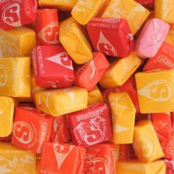 best non-chocolate candies Scentsy Recipes, Starburst Candy, Chocolate Deserts, Yellow Candy, Cherry Limeade, Star Burst, Chewy Candy, Scentsy Bars, Sour Patch Kids