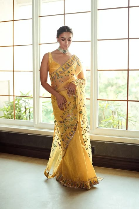 Anavila saris are being worn by Alia Bhatt, Sonam Kapoor and more celebrities, here's why | Vogue India Organza Applique, Alia Bhatt Saree, Bridal 2024, Indo Western Outfits, Haldi Outfits, Haldi Outfit, Saree Looks, Bridesmaid Saree, Anarkali Lehenga