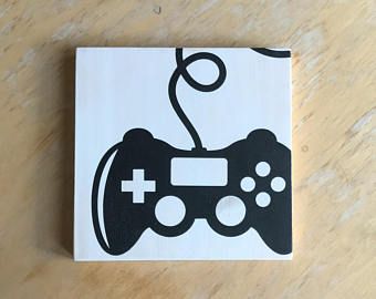 Gamer decor | Etsy Diy Gamer Decor, Gamer Painting, Video Game Themed Bedroom, Gaming Themed Bedroom, Gamer Ideas, Gaming Painting, Mini Tela, Game Room Signs, Gamer Decor