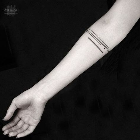 Tattoo Design Minimalist, Armband Tattoo Meaning, Black Band Tattoo, Small Wave Tattoo, Armband Tattoos For Men, Black Line Tattoo, Band Tattoo Designs, 4 Tattoo, Simple Tattoo Designs