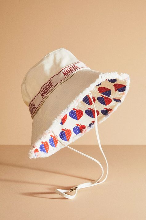 Bucket Hat Ideas, Painted Buckets, Anthropologie Art, Cute Bucket Hats, Bucket Hat Fashion, Bucket Hat Design, Painted Hats, Stylish Caps, Hat Ideas