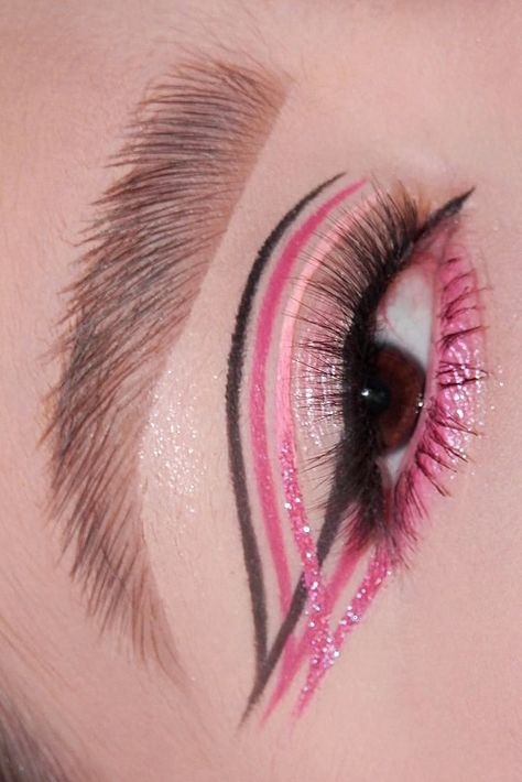 Pink And Black Graphic Eyeliner, Pink Liner Makeup Looks, Pink Graphic Makeup Looks, Pink Grafic Eyeliner, Pink And White Eyeliner Looks, Pink And Black Graphic Liner, Pink Black Eye Makeup, Pink And White Eyeliner, Easter Eyeliner