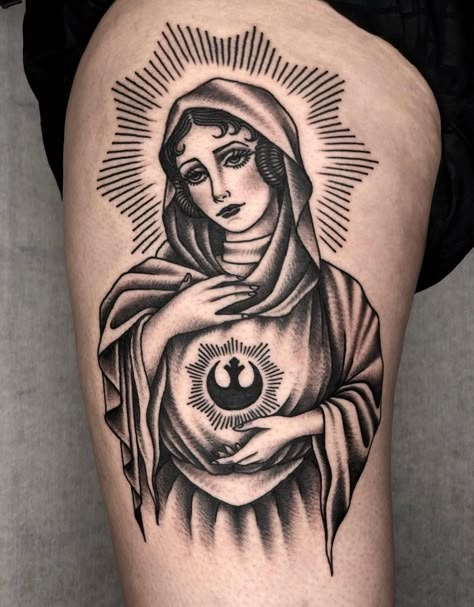 Jesus Traditional Tattoo, Star Wars Traditional Tattoo, Traditional Virgin Mary Tattoo, Traditional Angel Tattoo, Spiderman Tattoo Ideas, Mother Mary Tattoo, Tattoo Spiderman, Leia Tattoo, Madonna Tattoo