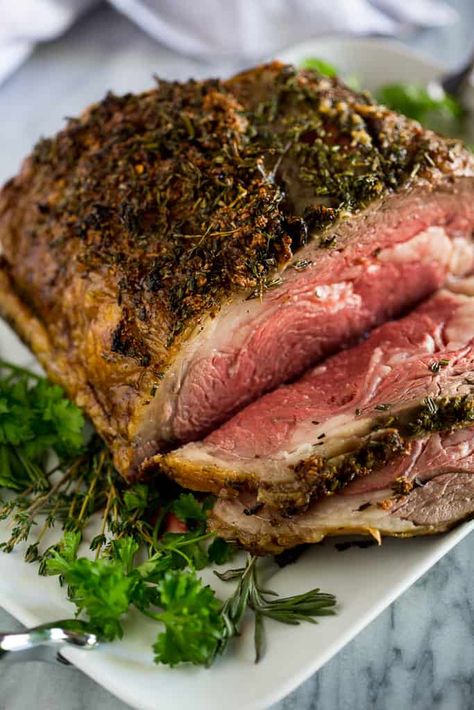 A slow roasted Prime Rib recipe with step by step instructions and tips for how to slow roast a boneless or bone-in prime rib. Best Prime Rib Recipe, Cooking Prime Rib Roast, Jus Recipe, Slow Roasted Prime Rib, Au Jus Recipe, Prime Rib Roast Recipe, Perfect Prime Rib, Cooking Prime Rib, Rib Roast Recipe