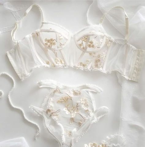 Edgy Bridal, Lingerie Inspiration, Hot Lingerie, Cute Lingerie, Trendy Swimwear, Lingerie Outfits, White Lingerie, Wedding Lingerie, Pretty Lingerie