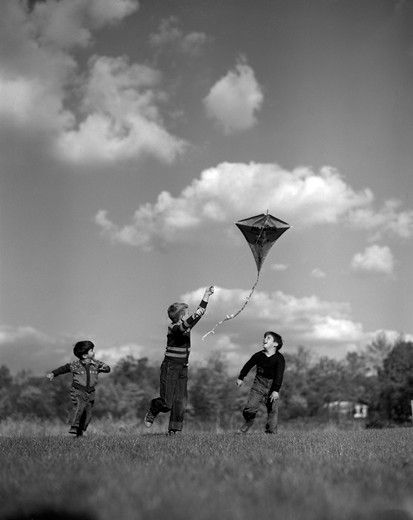 Vintage photograph of children playing with kite Photography Themes, Fine Photography, Children Playing, Collage Vintage, Kites, Vintage Portraits, Bw Photo, Vintage Photographs, Vintage Photography