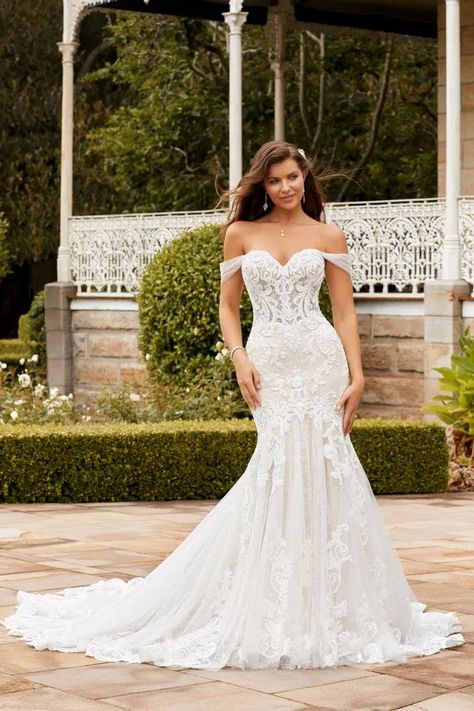 Sophia Tolli Style #Y22277 Image Sophia Tolli Wedding Dresses, Flare Wedding Dress, Sophia Tolli, Fit And Flare Wedding Dress, Dream Wedding Ideas Dresses, Fitted Wedding Dress, Allure Bridal, Brides Wedding Dress, Wedding Gowns Lace