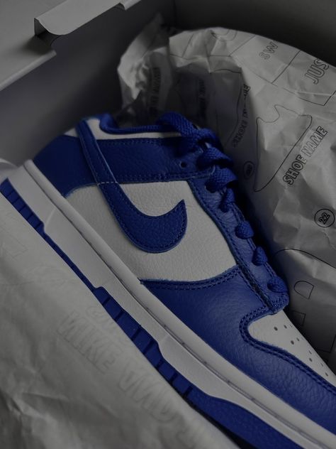 Dunk Low Blue, Blue Dunks, Custom Sneakers Diy, Trendy Shoes Sneakers, Preppy Shoes, Pretty Shoes Sneakers, All Nike Shoes, Basket Vintage, Cute Nike Shoes