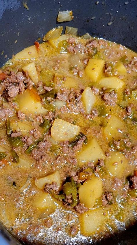 New Mexico Cooking | Hatch Green chile stew 😋 I used ground beef in this recipe, I normally use pork but this is a delicious alternative too | Facebook Green Chilli Stew, Green Chile Stew With Ground Beef, Green Chile Beef Stew, Green Chili Beef Stew, Authentic New Mexico Green Chili Stew, New Mexico Pork Green Chili, New Mexico Hatch Green Chili Stew, Hatch Green Chile Pork Stew, Green Chili Soup