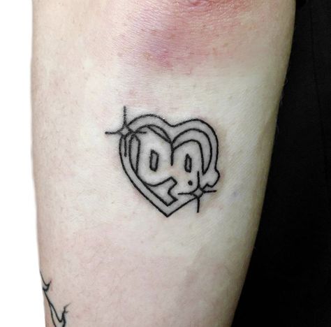 Drain Gang Tattoo, Gang Tattoo Ideas, Gang Tattoos, Drain Gang, Stick And Poke, Black Ink Tattoos, Symbolic Tattoos, Piercing Tattoo, Night Aesthetic