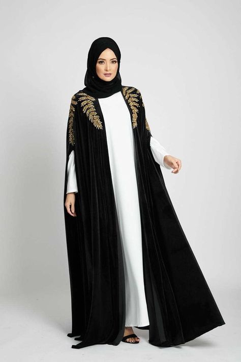 Arabic Night, Black Abaya Designs, Abaya Fashion Dubai, Dress Cape, Outfits Hijab, Basic Embroidery, Islamic Dress, Mode Abaya, Muslim Fashion Hijab