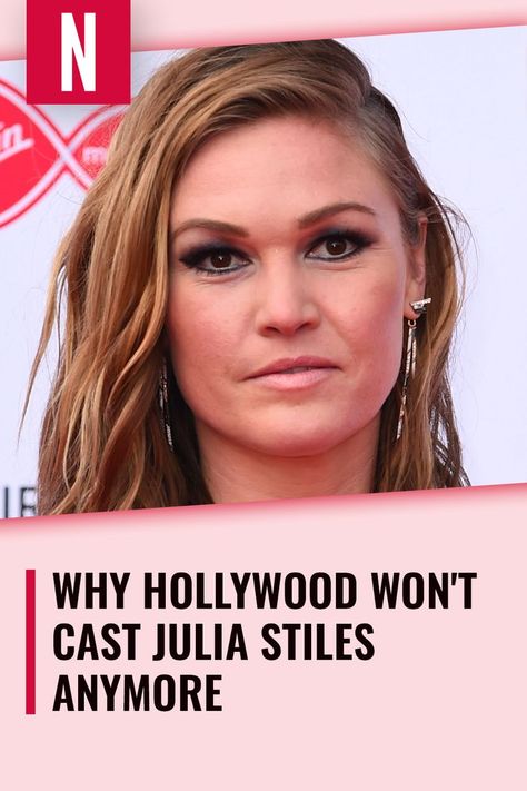 Julia Stiles was one of the most familiar faces of the late '90s and early '00s, thanks to starring roles in several romantic comedies and dramas such as "Save the Last Dance" and "10 Things I Hate About You." But just as quickly as it began, her career seemed to vanish in the blink of an eye. #JuliaStiles #Actresses Julia Stiles Hair, 90s Actresses, Save The Last Dance, Romantic Comedies, Julia Stiles, 10 Things I Hate About You, The Last Dance, Last Dance, Blink Of An Eye