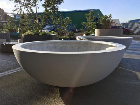 Lily Bowl - Urbis Design - Contemporary Concrete Planters and Furniture Large Bowl Planters Outdoor, Concrete Bowl Planter, Tree Planters Landscape, Bowl Planters Outdoor, Contemporary Garden Design Landscaping, Large Cement Planters, Planter Bowls, Large Bowl Planters, Large Concrete Planters