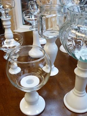 DIY candy vases Candy Table, Diy Candy, Glass Vases, Candy Buffet, Dollar Store Crafts, Mod Podge, Diy Projects To Try, Glass Jar, Glass Bowl