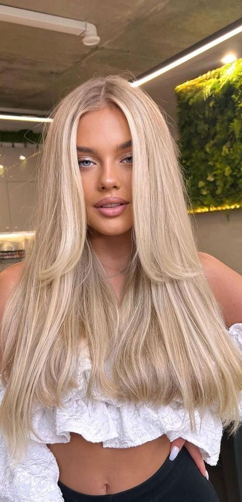 Beige Blonde Hair, Perfect Blonde Hair, Bright Blonde Hair, Bombshell Hair, Summer Blonde Hair, Beige Hair, Dyed Blonde Hair, Vlasové Trendy, Light Blonde Hair