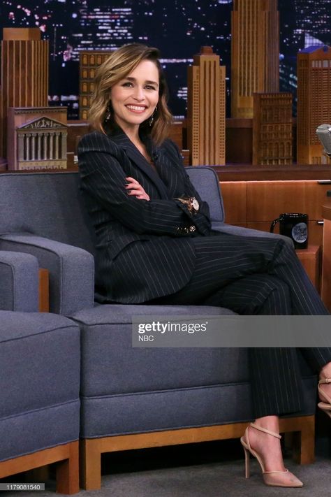 Pinstripe Nails, Emilia Clarke Style, Half Moons, Nail Stencils, Taylor Kitsch, The Tonight Show, Nails 2020, Mother Of Dragons, Looks Street Style