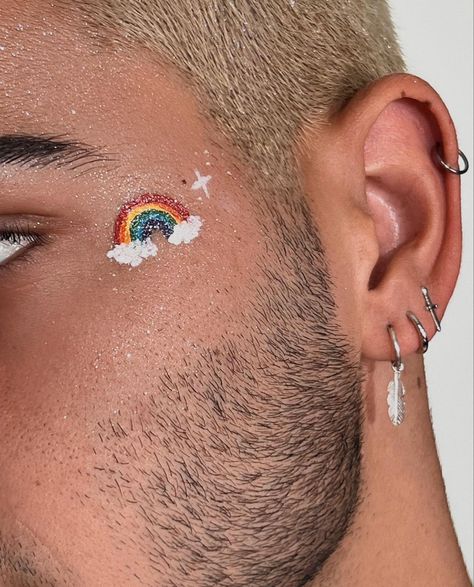 Pride Makeup For Men, Pride Makeup Full Face, Men’s Pride Makeup, Pride Body Painting, Pride Makeup Ideas Men, Male Pride Makeup, Face Paint Ideas Christmas, Pride Eye Makeup Easy, Lgbtq Makeup Ideas